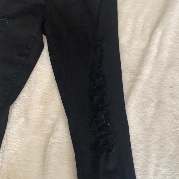 Premium distressed black denim - Picture 4 of 5